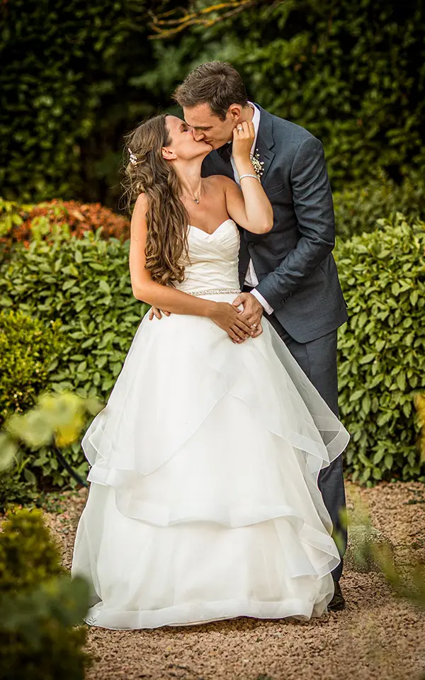 wedding photographer london wedding-photographer-london-married0